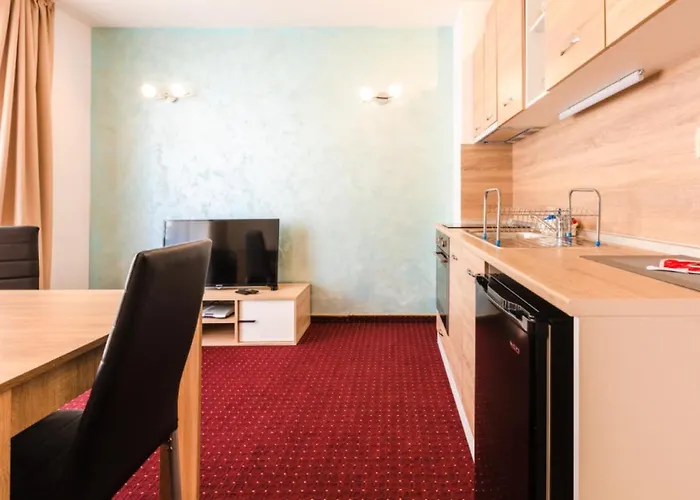 Theona 4* 奥布佐尔