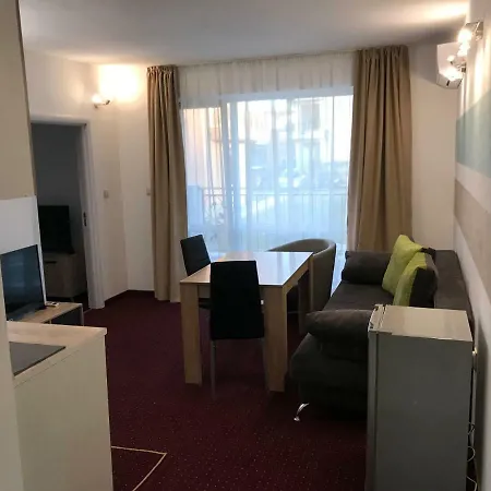 Theona Guest house