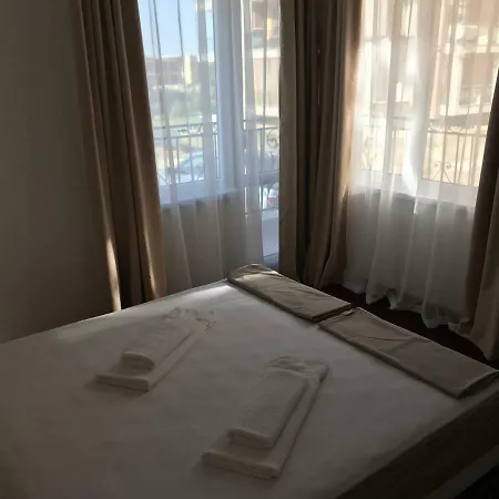 Theona Pensiune Obzor