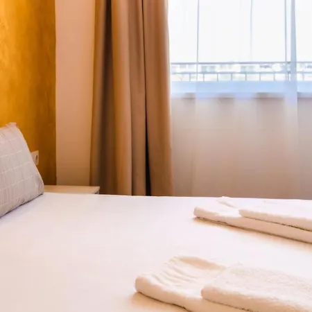 Theona ゲストハウス オブゾー