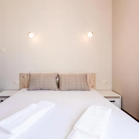 Guest house Theona